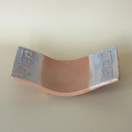 Kerámia gyertyatál 11,5*17cm - NATÚR-HALVÁNYKÉK görögös