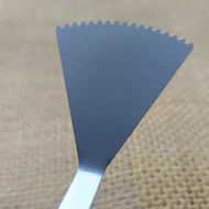 Festőkés AMI 861 / fogazott íves lapát 34mm széles