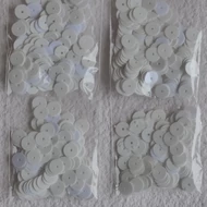 Flitter 6mm 2g - TÖRTFEHÉR-FEHÉR