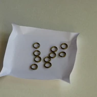 Szerelőkarika, dupla ékszerkarika 6mm bronz színű 58db/cs.