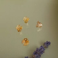 Gyöngykupak, kőfoglalat, harang áttört 7/6mm, lapos fenékkel, arany színű 4db/cs