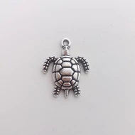 Fém medál ezüst színű teknős 24*18mm