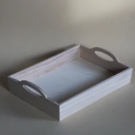 Fa tálca íves véggel, ovál fogó nyílással 29*21*7 cm (legnagyobb méretek)