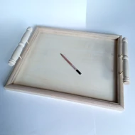 Fa tálca esztergált fogantyúval 39*34