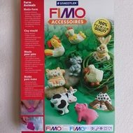 Szilikon nyomó- és öntőforma 16*23 alapon - háziállatok 9 figura