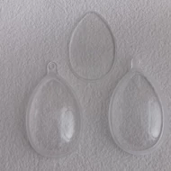 Műanyag tojás félbe vehető 6cm felezőlappal - átlátszó