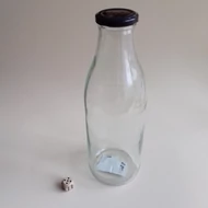 Üvegpalack "tejes" 9*25cm kb. 1 liter
