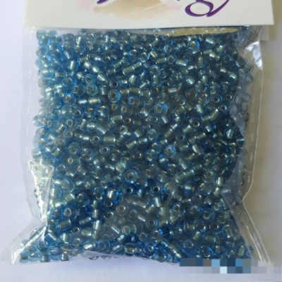 Üveggyöngy kása 20g ezüst közepű világoskék