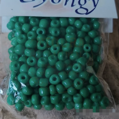 Üveggyöngy maggyöngy 20g sötétzöld