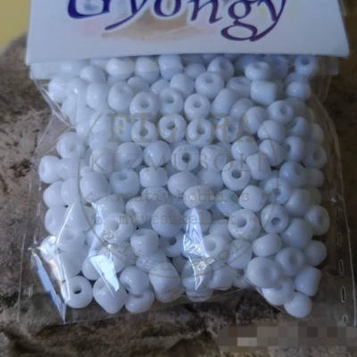 Üveggyöngy maggyöngy 20g fehér