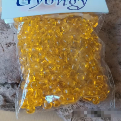 Üveggyöngy maggyöngy 20g átlátszó méz sárga