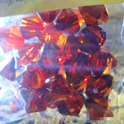 Kristály jellegű akril gyöngy kúpos kb. 10g 10mm narancsvörös