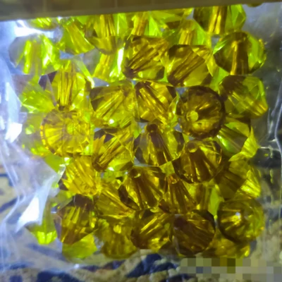 Kristály jellegű akril gyöngy kúpos kb. 10g 8mm borostyánsárga