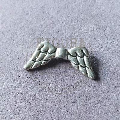 Fém dísz (átfűzhető köztes vagy medál) angyalszárny ezüst tollas 19mm